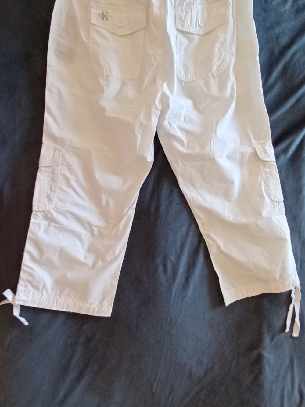 NWT Women's Calvin Klein White Capri Pants